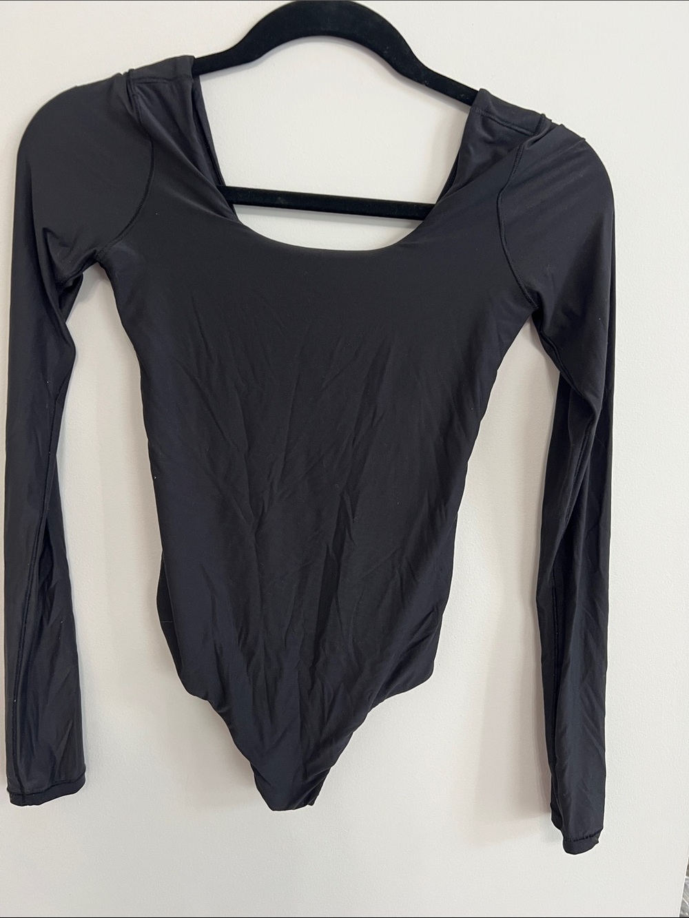 Aeri Smoothez Black Long Sleeve Scoop Bodysuit, Size S